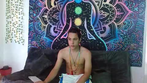 Lili  Marcus online show from November 17, 2025, 8:47 pm