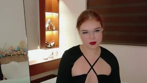 Lilith Bonheur online show from July 21, 2026, 9:06 pm
