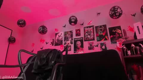 MISTRESS LILITH online show from November 22, 2025, 2:27 pm