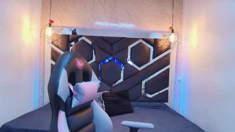  Lilith   online show from October 16, 2025, 11:33 am