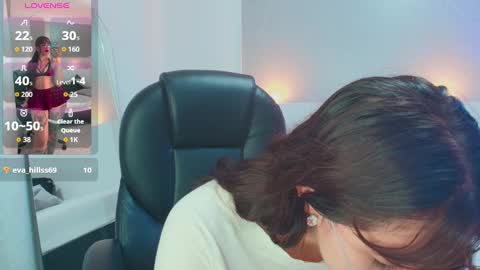 Lilith  online show from October 8, 2025, 12:58 pm