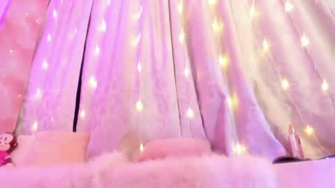 Snapshot of lilith_salvatoree chatting on April 21, 2026, 2:51 am Lilith Salvatore online show from April 21, 2026, 2:51 am