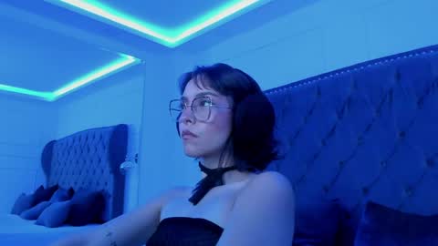 lilith_selene online show from April 19, 2026, 8:02 am