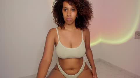 Snapshot of lilith_vision chatting on January 12, 2025, 11:58 pm Alejandra online show from January 12, 2025, 11:58 pm