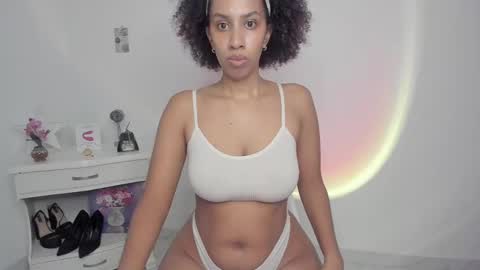 Snapshot of lilith_vision chatting on September 14, 2025, 5:39 am Alejandra online show from September 14, 2025, 5:39 am