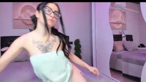 lilithcainee online show from June 23, 2026, 8:07 pm