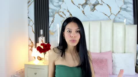Snapshot of lilithmars69 chatting on January 23, 2025, 4:41 am Lilith online show from January 23, 2025, 4:41 am