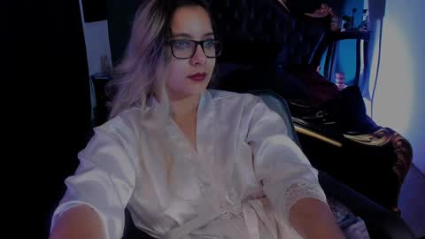 Snapshot of lilithmystic01 chatting on January 17, 2025, 11:17 am lilithmystic01 online show from January 17, 2025, 11:17 am