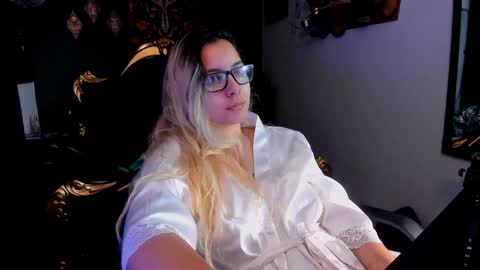 Snapshot of lilithmystic01 chatting on January 18, 2025, 11:11 am lilithmystic01 online show from January 18, 2025, 11:11 am