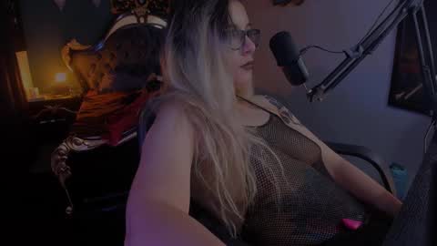 Snapshot of lilithmystic01 chatting on January 26, 2025, 4:09 pm lilithmystic01 online show from January 26, 2025, 4:09 pm