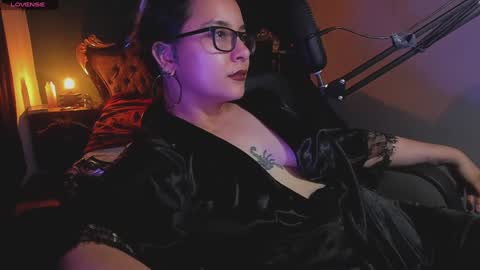 Snapshot of lilithmystic01 chatting on February 5, 2025, 11:17 pm lilithmystic01 online show from February 5, 2025, 11:17 pm