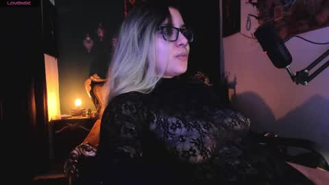 Snapshot of lilithmystic01 chatting on February 17, 2025, 1:21 pm lilithmystic01 online show from February 17, 2025, 1:21 pm