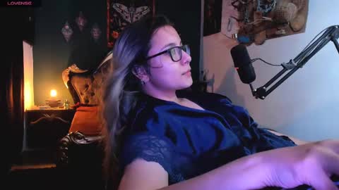 Snapshot of lilithmystic01 chatting on February 20, 2025, 9:09 pm lilithmystic01 online show from February 20, 2025, 9:09 pm