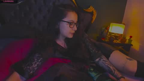 Snapshot of lilithmystic01 chatting on October 23, 2025, 1:54 pm lilithmystic01 online show from October 23, 2025, 1:54 pm