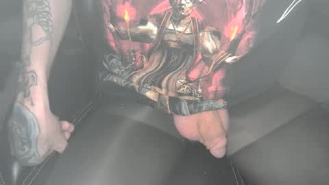 lilithqueen13 online show from September 24, 2025, 9:07 pm