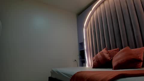 lilithsmith__ online show from September 26, 2025, 11:36 am