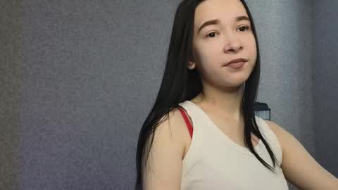 lilithstrangfor online show from April 15, 2026, 1:07 pm