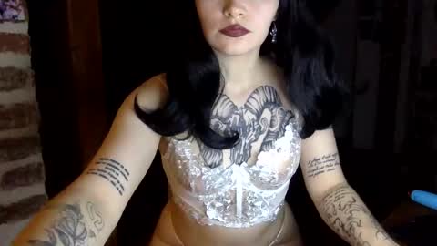 lilithsweet804386 online show from May 6, 2026, 10:04 pm