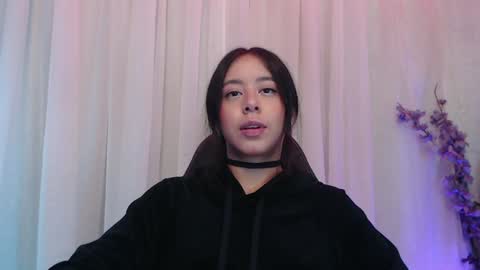Snapshot of lilithwallkeer chatting on January 27, 2025, 6:41 am Maria online show from January 27, 2025, 6:41 am
