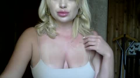 Snapshot of liliya133244 chatting on June 30, 2026, 3:35 pm liliya133244 online show from June 30, 2026, 3:35 pm
