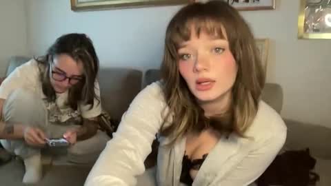 lilldaddysgirl online show from January 11, 2026, 5:40 pm