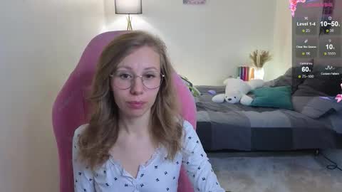 Snapshot of lill_mary chatting on October 8, 2025, 2:53 am Maria online show from October 8, 2025, 2:53 am