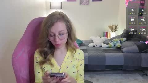 Snapshot of lill_mary chatting on October 10, 2025, 2:21 am Maria online show from October 10, 2025, 2:21 am