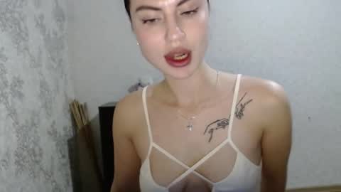 Snapshot of lillalovly chatting on November 26, 2025, 9:32 am Lilla online show from November 26, 2025, 9:32 am