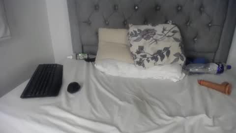 Snapshot of lillebbw_sweet chatting on February 25, 2025, 12:58 am lille online show from February 25, 2025, 12:58 am