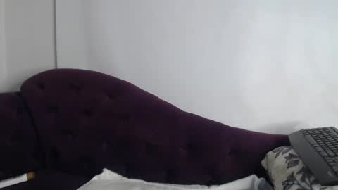 Snapshot of lillebbw_sweet chatting on September 10, 2025, 10:32 pm lille online show from September 10, 2025, 10:32 pm