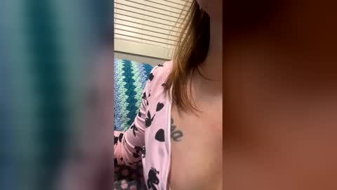 Snapshot of lillhotty7569 chatting on March 12, 2026, 11:05 am lillhotty7569 online show from March 12, 2026, 11:05 am