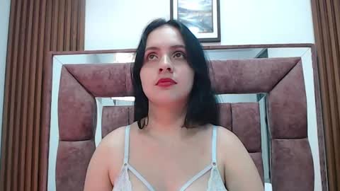 Lilly  online show from September 23, 2025, 7:39 pm