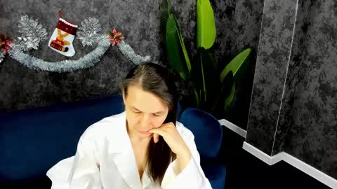 Snapshot of lillian_white1 chatting on December 29, 2024, 1:13 am lillian_white1 online show from December 29, 2024, 1:13 am