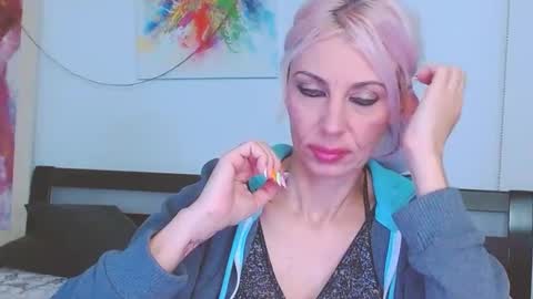 Lara online show from February 16, 2025, 2:20 am