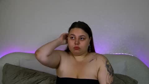 LillianHaig online show from October 6, 2025, 6:22 am