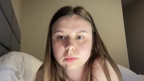 Snapshot of lillianx9zbld chatting on October 11, 2025, 12:54 am Lily online show from October 11, 2025, 12:54 am