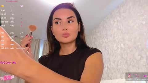 Snapshot of lilliasweety chatting on November 11, 2025, 4:12 am Lara Angel online show from November 11, 2025, 4:12 am