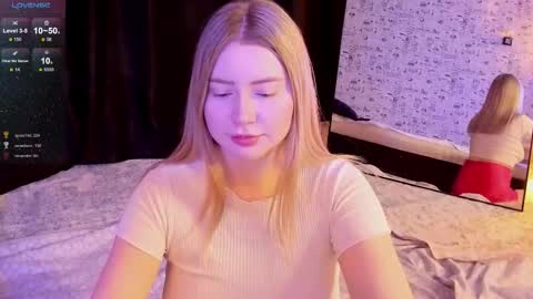 lillie_berry online show from November 11, 2025, 4:56 am