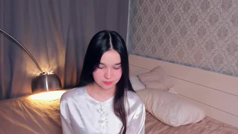 Celina Lillie online show from December 1, 2025, 10:59 pm