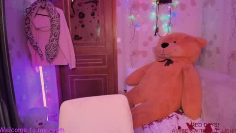 Lilly  online show from February 18, 2025, 10:03 pm