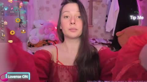 Lilly  online show from October 12, 2025, 7:13 pm