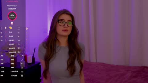 Lilly Colins online show from February 21, 2025, 9:54 pm