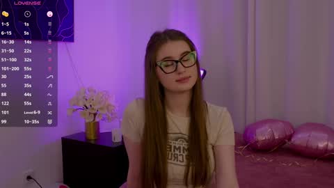 Lilly Colins online show from February 23, 2025, 6:45 pm