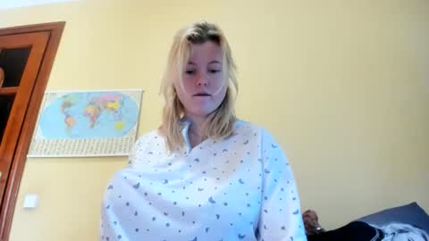 Lilly Depp online show from October 20, 2025, 11:54 am