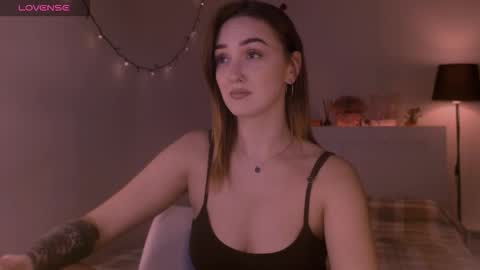 Snapshot of lillyfarey chatting on October 6, 2025, 4:59 pm LillyFarey online show from October 6, 2025, 4:59 pm