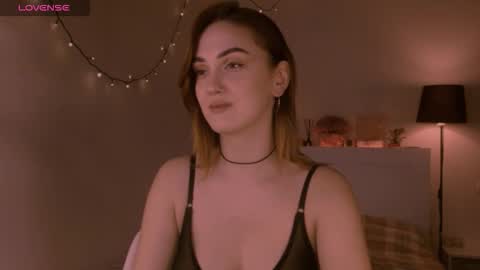 Snapshot of lillyfarey chatting on October 29, 2025, 6:53 pm LillyFarey online show from October 29, 2025, 6:53 pm