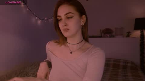 Snapshot of lillyfarey chatting on November 17, 2025, 8:25 pm LillyFarey online show from November 17, 2025, 8:25 pm