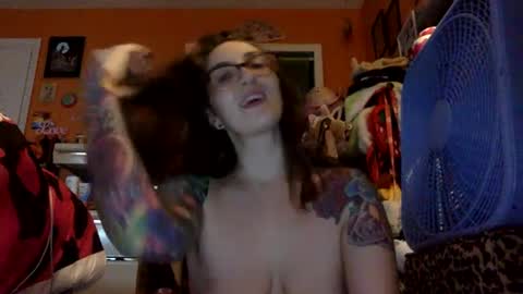 hi guys im back on here 3 online show from September 13, 2025, 11:04 pm