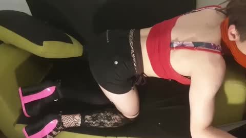 Snapshot of lillysissi chatting on December 3, 2024, 11:24 pm Lilli Sissy SlutCat online show from December 3, 2024, 11:24 pm
