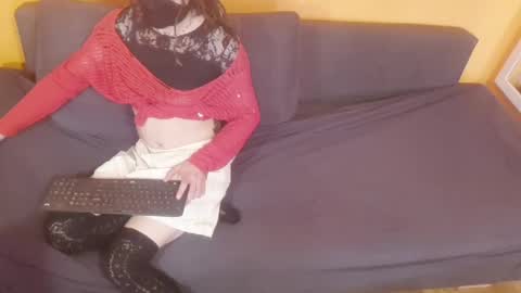 Lilli Sissy SlutCat online show from October 29, 2025, 9:11 am